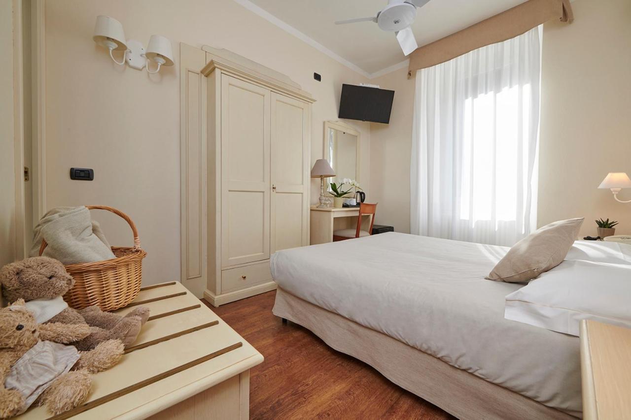 Hotel Villa Aurora Lezzeno Kültér fotó