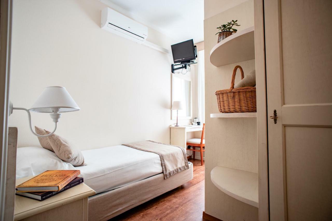 Hotel Villa Aurora Lezzeno Kültér fotó